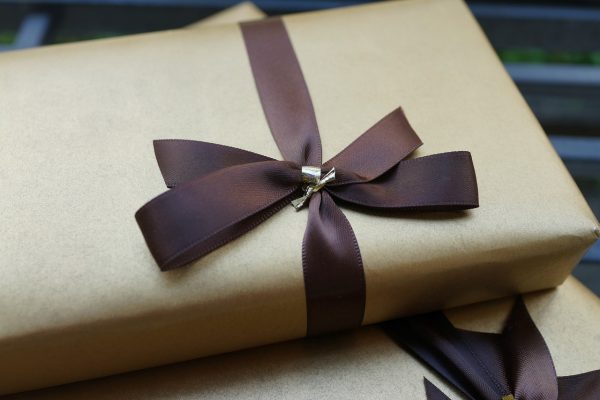 gifts, ribbons, wrapping-2872124.jpg